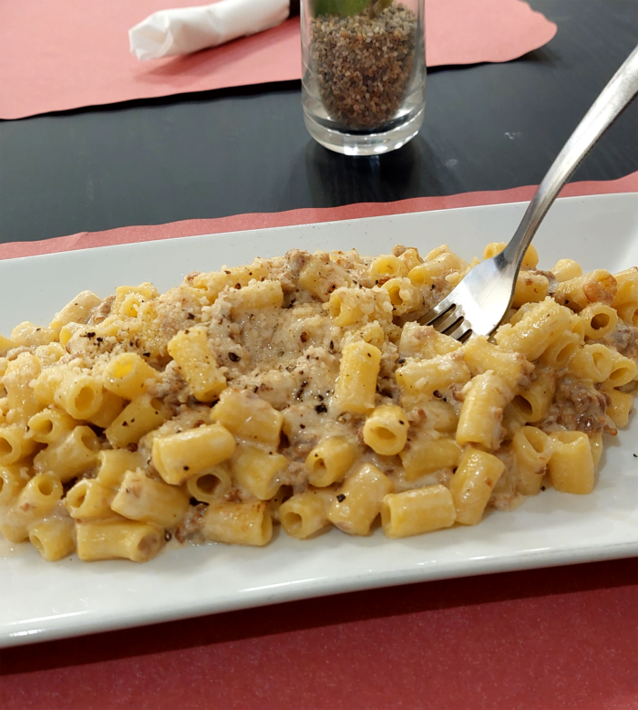 Maccheroni with Cream and Sausage